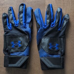 Under Armour Black and Blue Sports Gloves